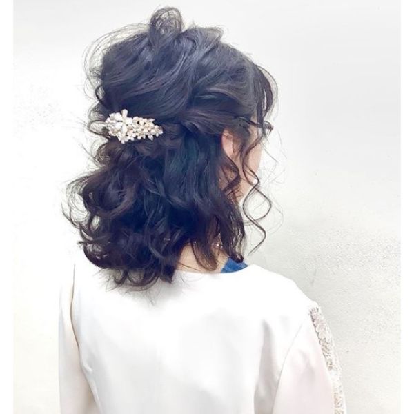 Half Updo for Brides with Medium Length Hair