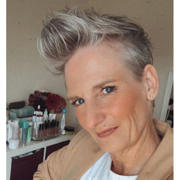 Short Cut for Silver Grey Hair with Quiff