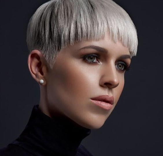 Ashy Platinum Blonde Short Haircuts For Women