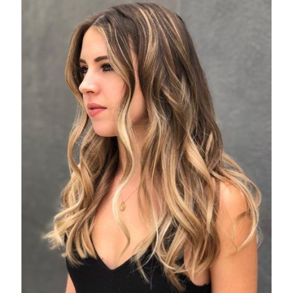 Wavy Long Brown Hair with Thin Blonde Babylights