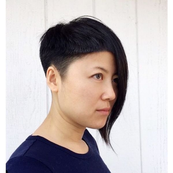 Easy Asymetric Hairstyle with Shaved Sides