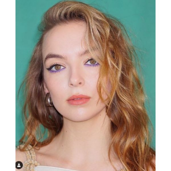  Jodie Comer's Golden Messy Hairstyles For Blonde Hair