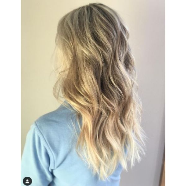 Long Layered Hairstyle For Thin Hair With Silver Blonde Hues
