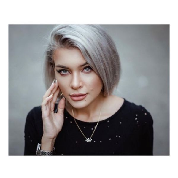  Side-swept Bob Hairstyles For Sliver Colored Blonde Hair
