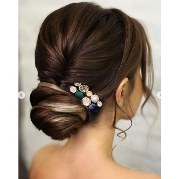  Two-colored Sleek Bun With Colorful Hair Pins