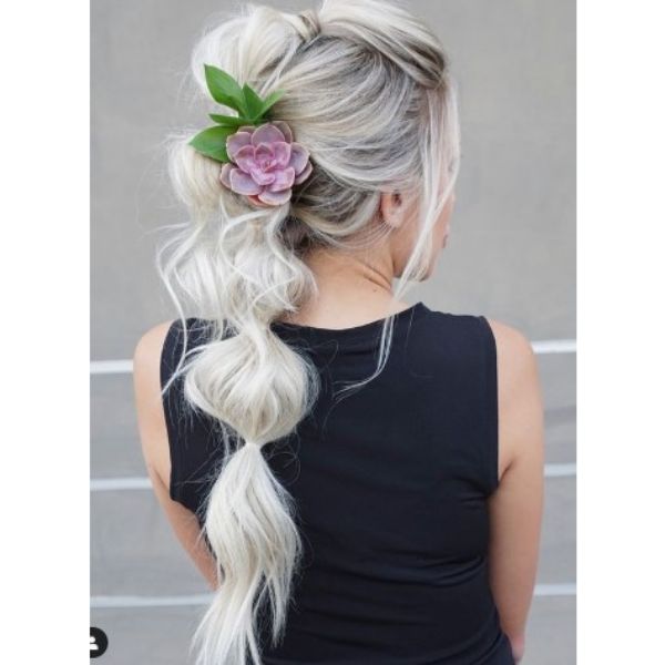  Ultra-messy Bubble ponytail Hairstyle For Blonde Hair With Succulent Hair
