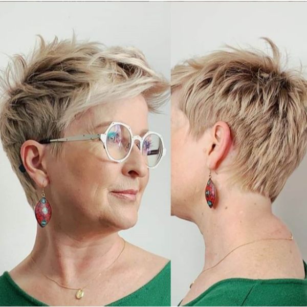Cropped Short Textured Hairstyles for Women over 60