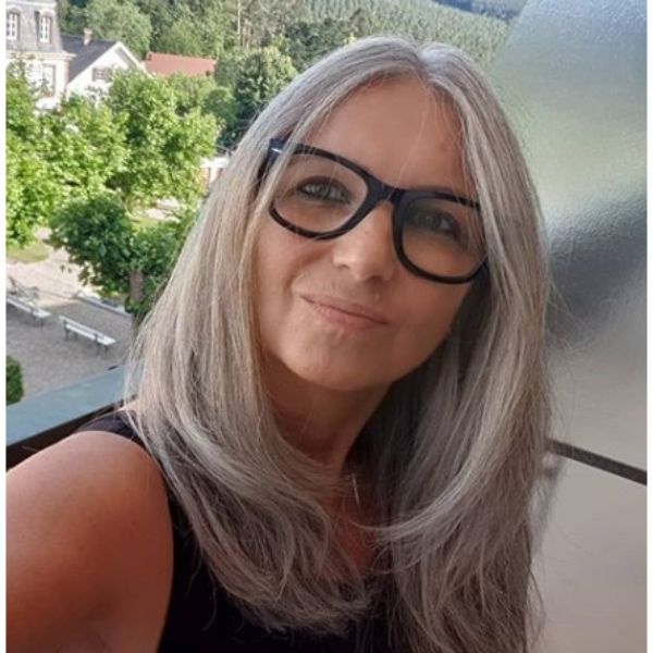  U-layered Long Silver Fox Hairstyles for Women Over 60