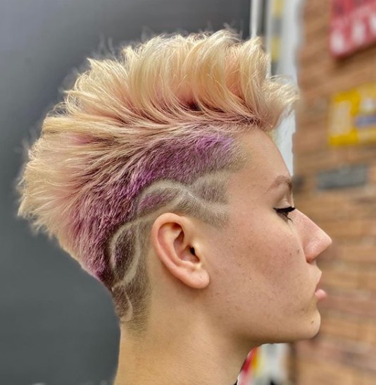  Faded Pixie Short Haircuts for Women With Faux Hawk