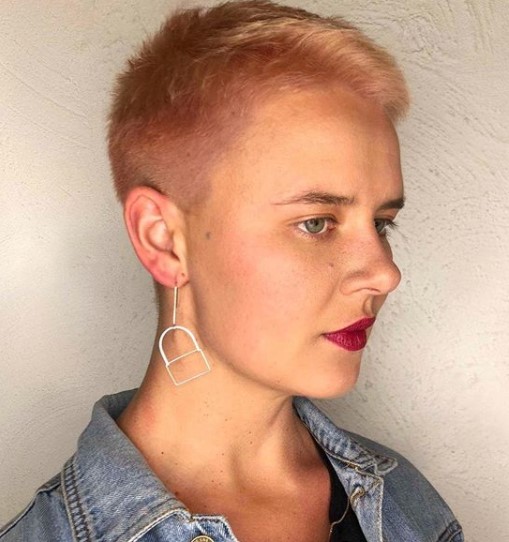  Faded Strawberry Pink Short Haircuts For Women