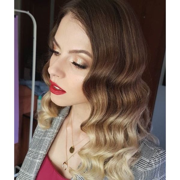 Finger Waves Retro Brown Hair with Blonde Highlighted Tips
