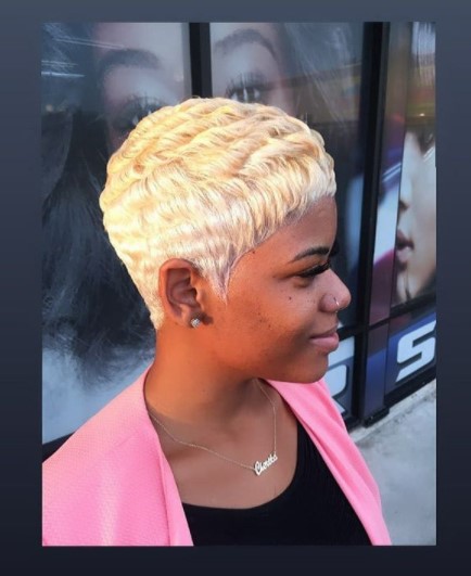  Bleached Blonde Hair Small Taper