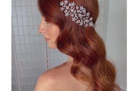Wavy Long Red Hairdo with Hair Piece