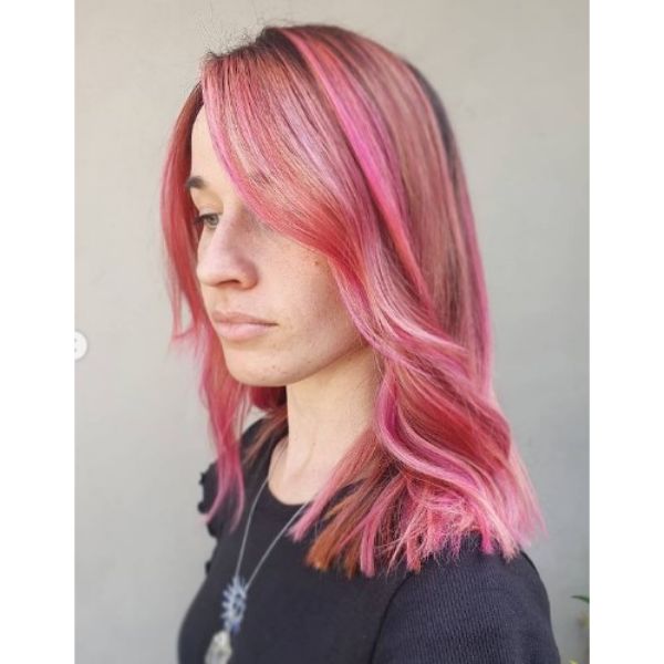  Pink Berry Magenta Hairstyle With Wavy Strands