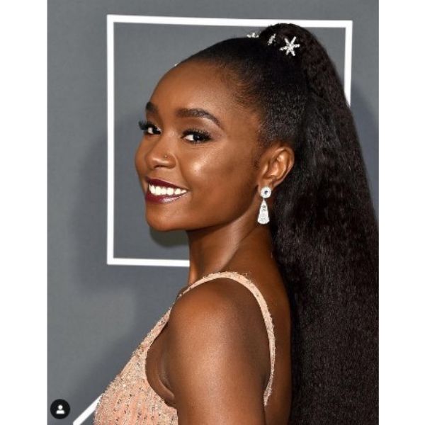  Classic Half-up Half Down Hairstyle For Black Hair With Stars