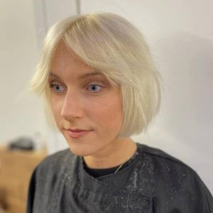 50 Best Blunt Bob Haircut Ideas for Women in 2023 (With Pictures)