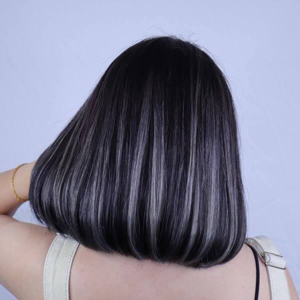 Grey Tone Airtouch Highlights - a woman in a back view