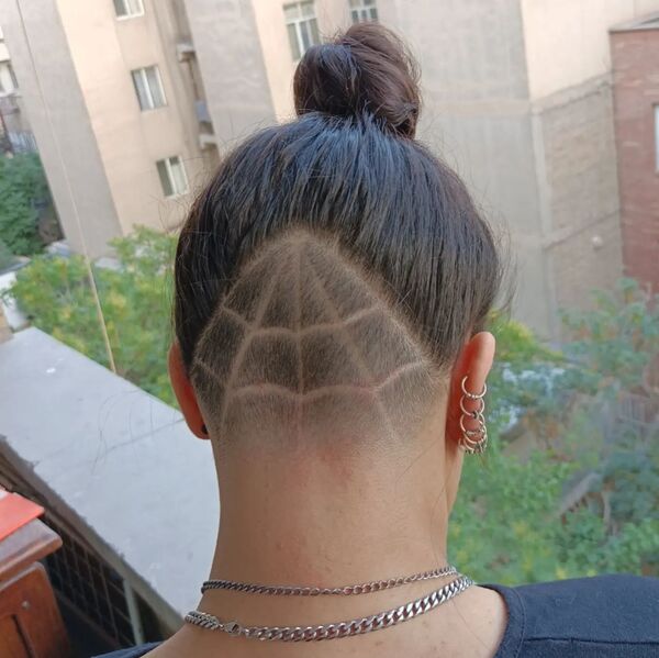 Triangular Cobweb Undercut - a woman in a back view