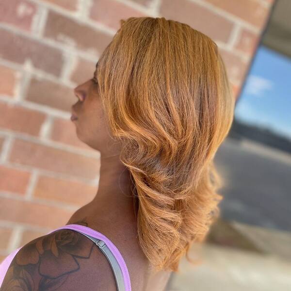 Full Head Caramel Blends - a woman wearing pink tank top