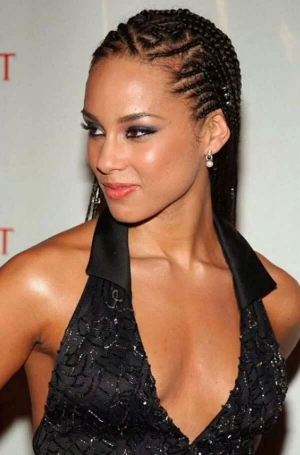 40. Alicia Keys Hairstyle with Metallic Beads